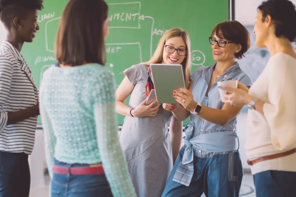 teachers working together